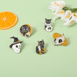 Vintage Brooches Pin for Women Kids Fahsion Jewelry Shirt Coat Dress Denim Bag Decor Punk Style Skull with Cap