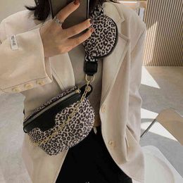 Moda iki parçalı leopar baskı çapraz kemer çantası kadın omuz kemer çantaları lüks marka tasarımcısı göğüs çantası yeni telefon muz çantası 220512