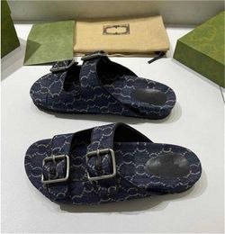 2022 frauen Mehrfarbige Flache Hausschuhe Sandalen Mit 2 Riemen Dame Mode Metall Schnalle Strand Rutschen männer spitze-up schrammen Für Sommer 35-43