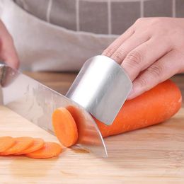 DHL Fast Stainless Steel Knife Finger Hand Guard Finger Protector For Cutting Slice Safe Slice Cooking Finger Protection Tools