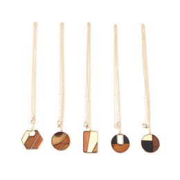 Pendant Necklaces Geometric Colour Blocking Natural Wood Necklace For Women Fashion Long Chain Abstract Polygon Designer Jewellery Wholesale