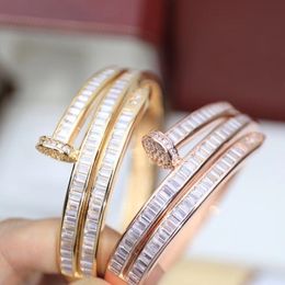 Manufacturers wholesaler Diamants love series clash Bangle European size designer sale selling 14k gilded retro classic style Jewelry as anniversary gift