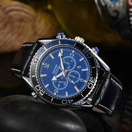 Chronograph SUPERCLONE Watch e Watches m Wristwatch a Luxury Fashion g Designer o European Watch Steel Belt with the Same