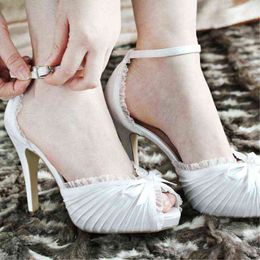 Модные сандалии лук рыбы рот высокие каблуки белые большие свадебные туфли