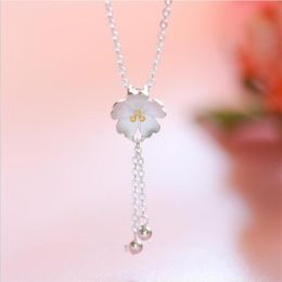 -Collares colgantes Collar exquisito de flores de cereza para mujeres joyas de plataforma de plata colmada accesorios de clavícula hembra hembra