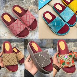 Women Top Slippers Summer Fashion 2022 Beach Thick bottom platform woman Shoes Alphabet lady Sandals Leather High heel slipper Large size 35-44