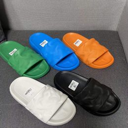 Qualidade superior Mule Waterfront Women Men Chinelos Designer Sandals Summer Fashion Wide Flat Slides Com Box and Dust Bag Thick Flip Flops NO371