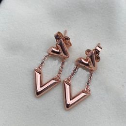 2022 Gold Rose Gold Earrings Hoop For Women Luxurys Designers Pendant Stud Earrings Fashion Jewelry Girl Letters Earring Wedding D2204291Z