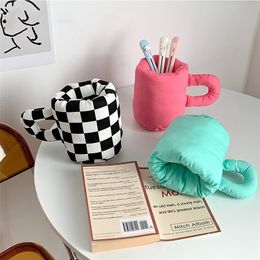 Ins Cute PP Cotton Filling Cloth Pen Container Chubby Desktop Storage Decoration Stationery Girl Room Dresser Counter Home Decor 220811