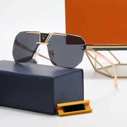 Fashion Summer Sunglasses Full Frame Designer Unisex Glasses Designer Letter Design for Man Woman 6 Option Top Quality220S