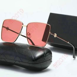 Oversized Fashion Square Sunglasses for Women Rectangle Brand Shades Travelling Sun Glasses Bling Diamond Eyeglasses Uv400 Oculos De Sol Lunette De Soleil