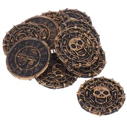 10pcslot Plastic Pirate Treasure Coins Props Christmas Gift Game Currency Halloween Party Supplies Childrens Toys 220812