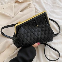 Evening Bags Vintage Party Clamp Clutch 2022 Luxury Top Brand Weave Leather Women Designer Handbag Trendy Shoulder Cross Body Bag SacEvening