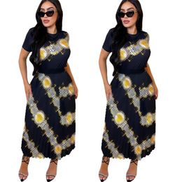 Designer Two Piece Dress Sets Summer Pleated Skirts Suits Womens T Shirts Outfits Fashion High Quality Print Clothes K290