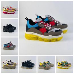 Brand Designer Triple s Kids Shoes Sneakers Baby Clear Bubble bottom black white grey red pink blue green yellow Platform Shoe Girls Boys Old Grandpa sports sneakers