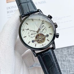 2022 Herren-Armbanduhr Hundred 1 Da 5 Pin, automatisch, mechanisch, großes Schwungrad, legere Lederuhr