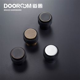 Dooroom Brass Environmental Rubber Door Stops Bathroom Door Stopper Heavy Duty Floor Mount Bumper Non-magnetic Door Holder Catch 201013