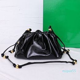 Designer Patent Leather Solid Colour Cloud Bag Women New Exquisite Golden Ball Fashion Shoulder Messenger Bag Multifunctional Clutch Casual