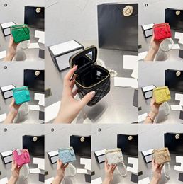 Designer Women's Pearl Chain Single-Shoulder Bag Luxury Lady Mini Handbags Internal Makeup Mirror Coin Purses Cross Body Cute Wallet Change Purse