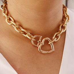 Fashion Gold Color Necklace for Women Bijoux Heart Choker Long Heart Pendants Necklaces 2022 Geometric Vintage Jewelry