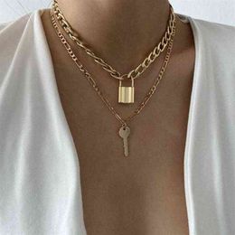 Retro RE Keylock Pendant Double-layered Necklace Creative Fashion Geometric Alphabet Necklace Women Jewellery Accessories312y