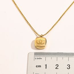 Never Fading 14K Gold Plated Luxury Brand Designer Letters Pendants Necklaces Stainless Steel Letter Choker Pendant Necklace Beads Chain Jewelry Accessories