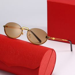 Модные овальные солнцезащитные очки для женщин простая металлическая рама с ворсинками золото модифицированная рука UV400 пляжный подиум шоу мини -модельер -дизайнер размер очков 55 20 141 Стакан Carti Wood