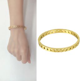 2022 Gold Stainless Steel Woman Bracelet Bangle Hollow Out Luxury Wedding Party Band Wrist band Jewellery Christmas Gifts Female trendy Couples Girls Hands Cuff