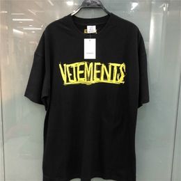 VETEMENTS World Tour T-shirt Summer Spring Country Print T-shirts Men Women Oversize Hip Hop VTM Tee 210420