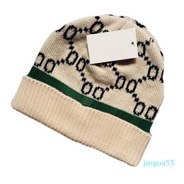 Wholesale Classic Designer Winter Beanie Men and Women Fashion Design Knitted Caps Autumn Wool Hat Letter Jacquard Unisex