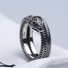 Luxurys Designers Couple Ring Fashion Jewellery Womens Men Rings Lovers Creative Pattern Retro Snake Ring For Wedding Gift Wholesale