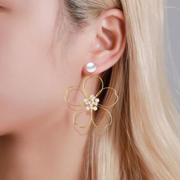 Exquisite Workmanship Wedding Jewellery Korean Daisy Flower Stud Earrings Women Girl Pearl Simple Sweet Ear Gift Dangle & Chandelier