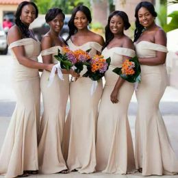 Платье подружки невесты цвета шампанского с бретельками и вырезом с открытыми плечами, атласное платье на заказ размера плюс, длиной до пола, платье подружки невесты