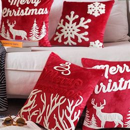 Christmas Snow Flower Pillowcase Dutch Velvet Embroidery Cushion Velvet Chain Embroidery Christmas Deer Sofa Cushion Cover 220402