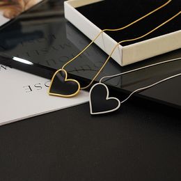 Necklace Female Simple Fashion Gold Silver Heart Sweater Chain Light Luxury Design Sense Clavicle Chain Pendant Jewellery