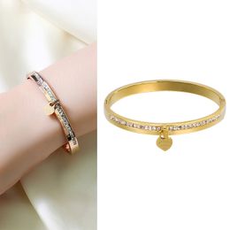 Women Stainless Steel Bracelets Diamond Peach Bangle CZ Heart Letter Engraved Cuff Hot Selling Bangle Fine Jewellery With Designer Charms Party Christmas Gift Female