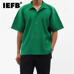 IEFB High Quality Japanese Streetwea RFashion Pleated Short Sleeve Men's Shirt Single Breasted Off Shoulder Loose Oversized Tops 220322