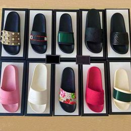 Designer Slides Donna Uomo Pantofole Sandali di lusso Sandali di marca Infradito in vera pelle Flats Slide Scarpe casual Sneakers Stivali di brand001