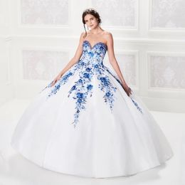 2022 vestidos de vestidos quinceanera brancos Apliques de saia fofo doce 16 vestidos longos vestidos de 15 vestidos de baile de baile