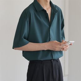 Summer Short Sleeve Shirts Men Thin Luxury Loose Half-sleeved Korean Casual All-match Dark Green Harajuku Shirt Business Formal 220801