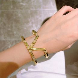 Women Designer Bracelet Jewellery Diamond Silver Bangle Big Size Letter Fashion Farandole Chain Link Pendent Gold Bracelets Men Wedding Luxury