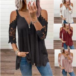 Summer Fashion Solid Color Casual Top Women's Sexy Low-Cut V-Neck Zipper Stitching Lace Mid-Sleeve Plus Size T-Shirt Women 220328