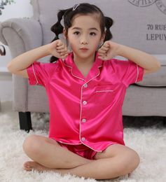 Conjunto de pijamas de cetim para meninos e meninas, 2 peças, roupa de dormir de seda com botões, para crianças adolescentes de 2 a 9 anos