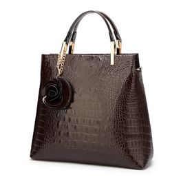 Fashion Crocodile Pattern Evening Handbag Rose Ornaments New Underarm Bag European and American Popular Simplicity