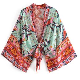 Boho Vintage Floral Print Beach Summer Short Kimono Women Fashion Ladies Blouses Casual V Sect Batwing Roolves Bohemian Cover-Up 220512