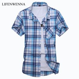 Plus Size M7XL Summer Fashion Slim Fit Men Short Sleeve Plaid s Clothes Trend Casual Mens Social Shirt 220623