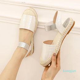 Sandals Ladies Flat Cover Toe Out Wear Soft Soled Female Single Shoes Elastic Band Straw Woven Large Size Beach Women ShoesSandals