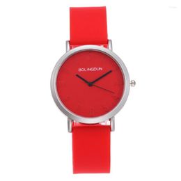 Wristwatches 2022 Fashion Jelly Silicone Women Watches Casual Ladies Quartz Clock Men Watch Creative Montre
