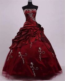 thigh length dresses UK - Burgundy Embroidery Ball Gown Princess Wedding Dresses 2022 Retro Gothic Lace-up Corset Ruffles Pleated Bridal Gown Plus Size
