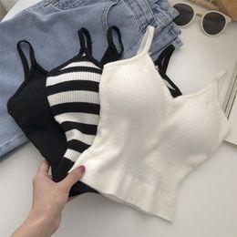 knitted camis for woman tops for women stripes crop tops built in bra spaghetti strap camisole female tank dropp 220407